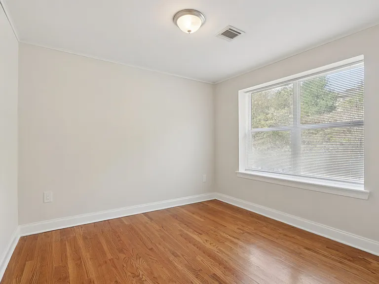 Summit Ridge Luxury Apartments — Photo 12