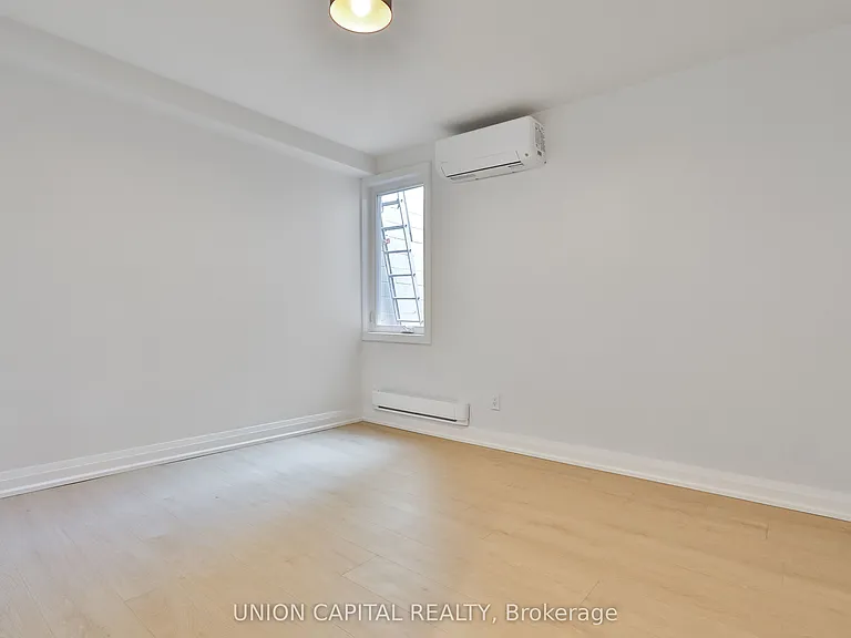 612 Gerrard St E #1 — Photo 10