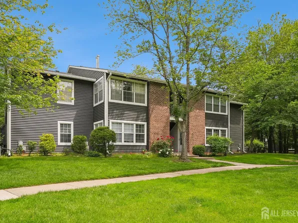 78 Pennsylvania Way, North Brunswick, NJ 08902