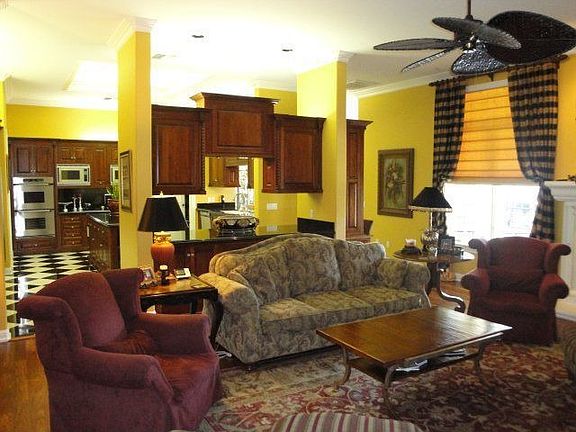 Family Room to Kitchen