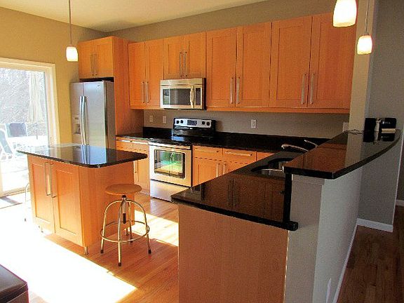 5th image of 111 McKinley St