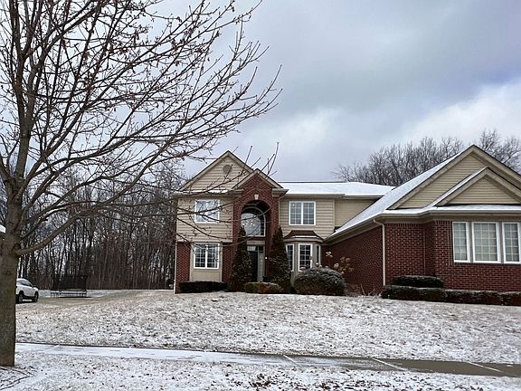 3rd image of 1750 Fenwick Dr