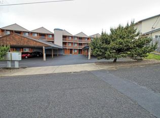 720 SW 6th St #102, Newport, OR