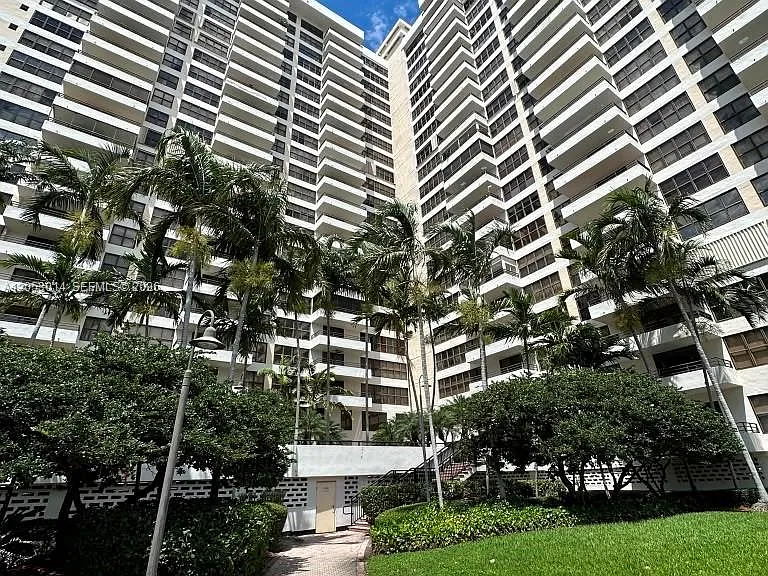 600 Three Islands Blvd #317 — Photo 1