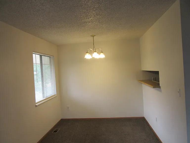 1150 Bacchus Dr #F — Photo 5