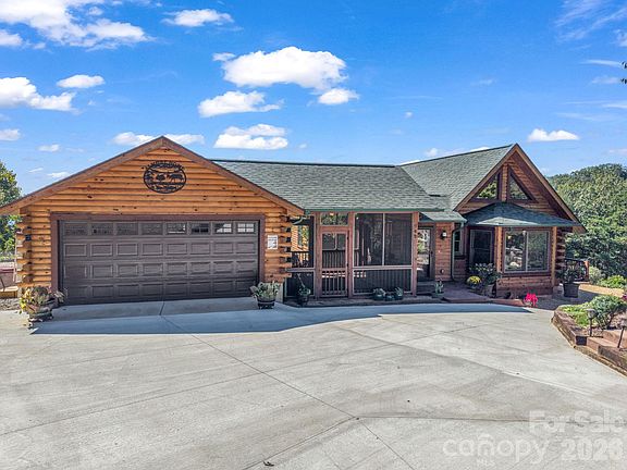 3rd image of 762 Valleyview Dr