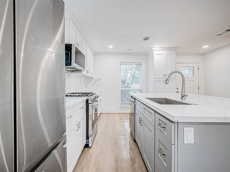 1739 Nocturne Ln — Photo 10