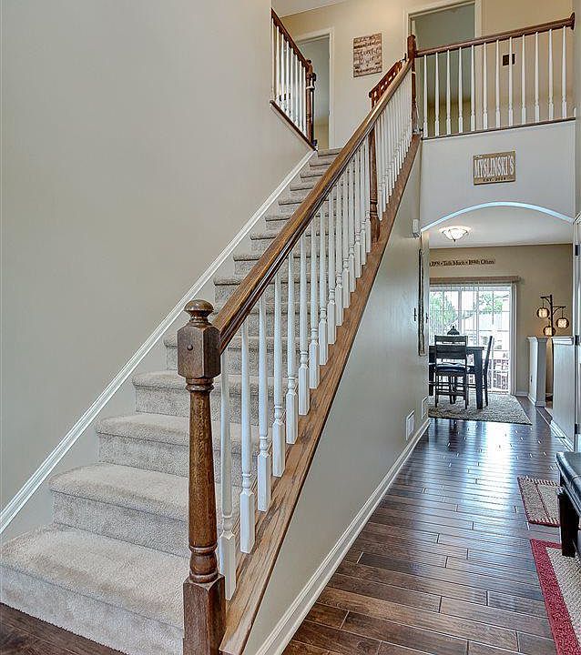 2nd image of 13 Hamlet Cir
