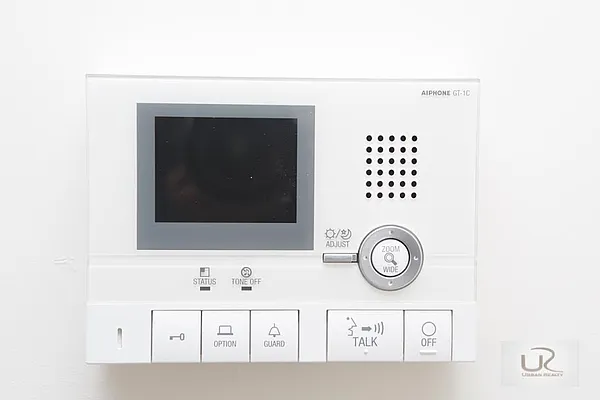 Rented by Urban Realty NYC | media 12