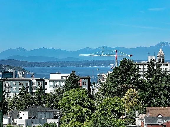 Unobstructed western view as well. Surprisingly, you will find the rooftop empty and your own personal space.