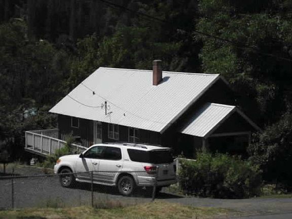2nd image of 1265 Forsman Ave