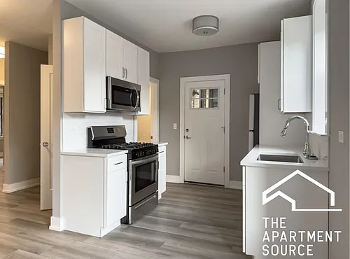 3929 N Janssen Ave #E1 Photo 1 3929 N Janssen Ave #E1 Photo 1