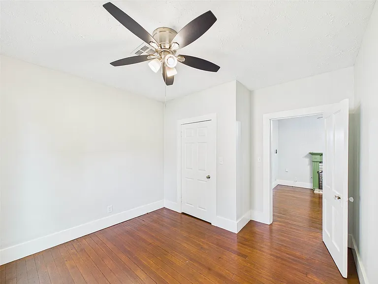 314 W Sidnor St — Photo 25