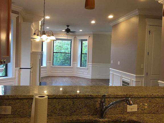 4th image of 3124 W Wilson Ave #2