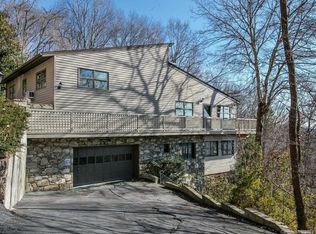 328 Youngs Mountain Dr, Lake Lure, NC 28746