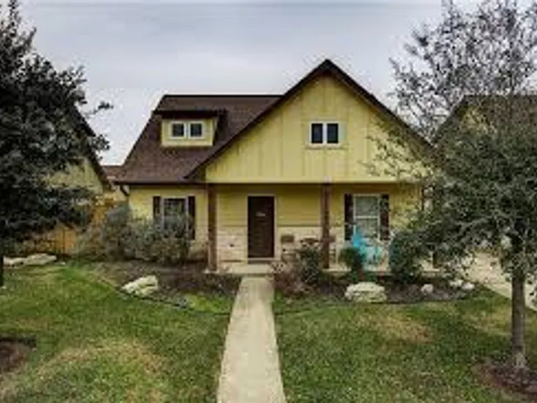3366 Keefer Loop — Photo 1