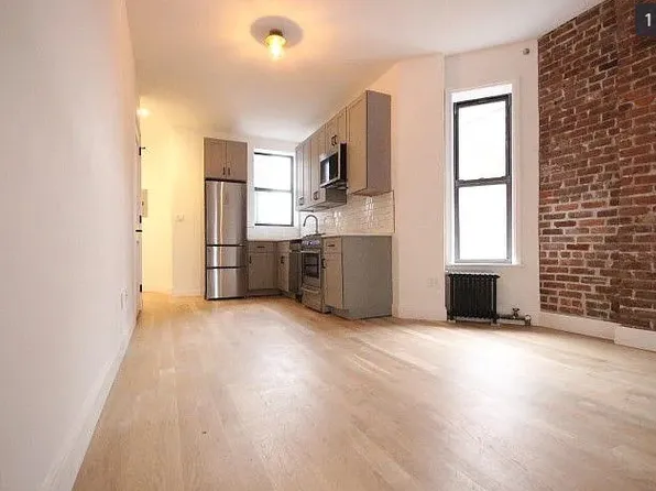 149 Norfolk Street image 1 of 7