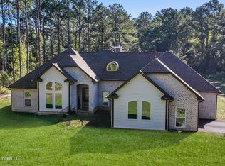 143 Debert Adams Rd, Lucedale, MS 39452