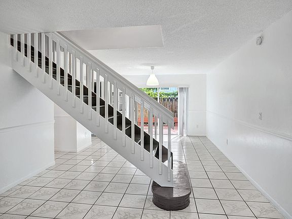 4th image of 4980 SW 123rd Terrace