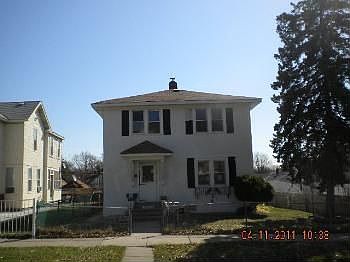 2nd image of 2214 Russell Ave N