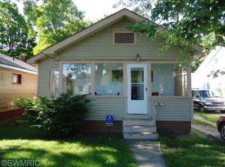 839 Ada Ave, Muskegon, MI 49442