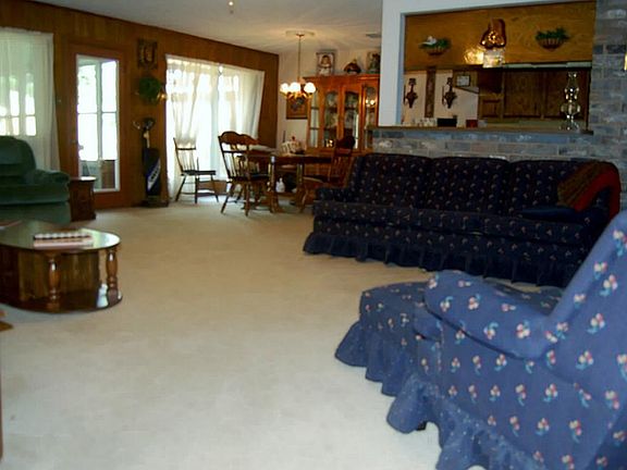 4th image of 1302 Barrowgate Dr