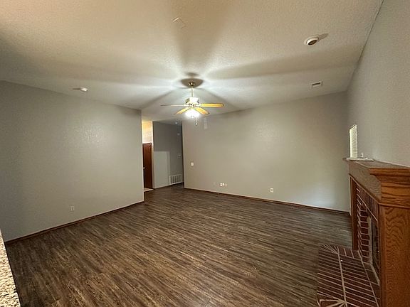 4th image of 6605 NW 133rd St
