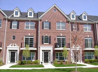 11725 Chant Ln UNIT 3, Zionsville, IN 46077