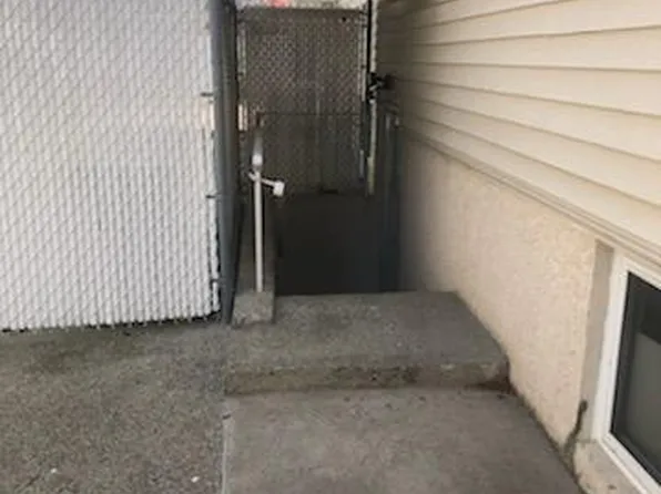 45 Dalton Ave, Staten Island, NY 10306
