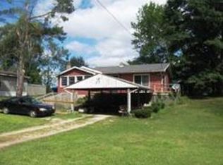 8944 Lakeview Blvd, Rodney, MI 49342