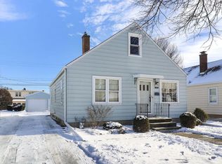 7323 43rd Ave, Kenosha, WI 53142