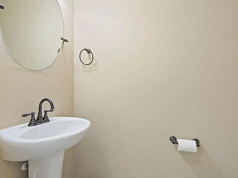 7324 Bandera Ranch Trl #B — Photo 17