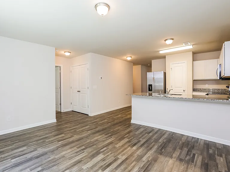 208 Saddle Brooke Trce — Photo 4