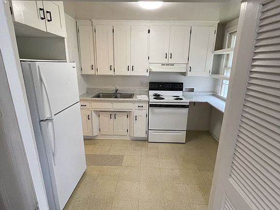 4th image of 316 Angier Ave