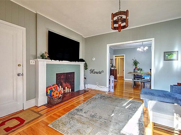 4th image of 117-119 Cole Ave