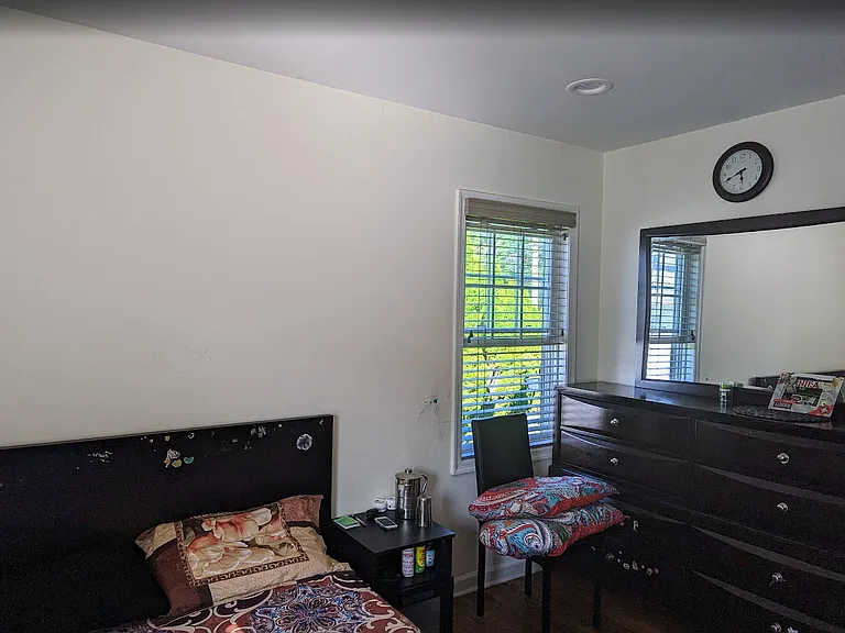 122 Village Cir W — Photo 11