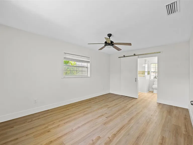 5700 Bayou Grande Blvd NE — Photo 8
