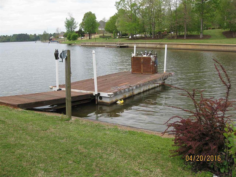 1st image of 355 Eastern Shores Dr