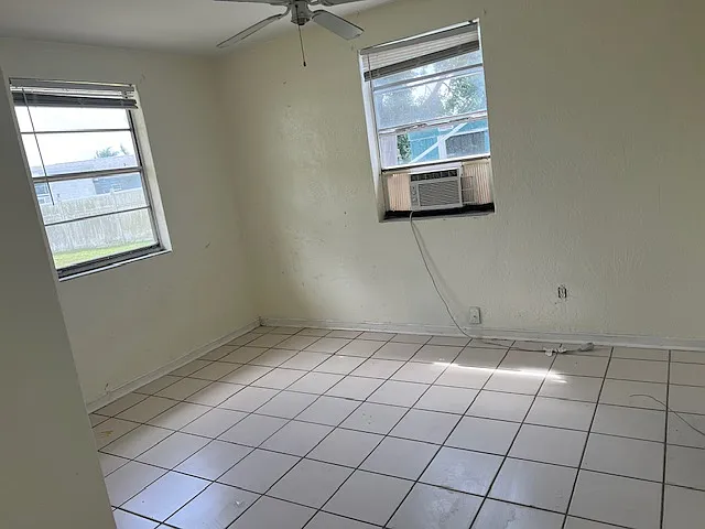 38 Alamanda Drive - 1 — Photo 4