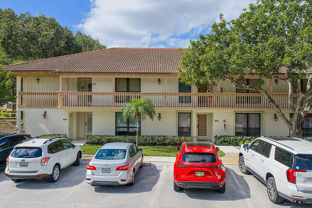 2 bed, 2.0 bath, 1366 sqft, $6,000 — Photo 1