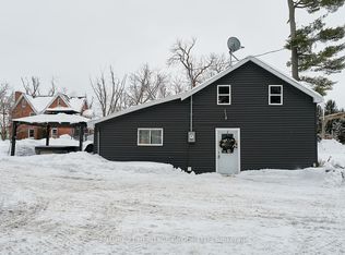 1945 Penetanguishene Rd, Oro Medonte, ON L4M4Y8