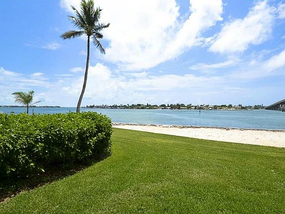 3rd image of 5701 Bahia Del Mar Cir APT 102