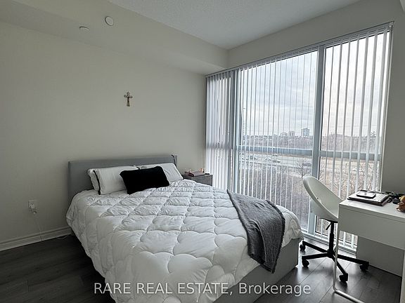 5th image of 349 Rathburn Rd W #605