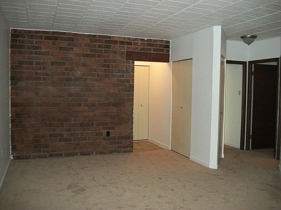 5th image of 203 N Shenandoah Dr
