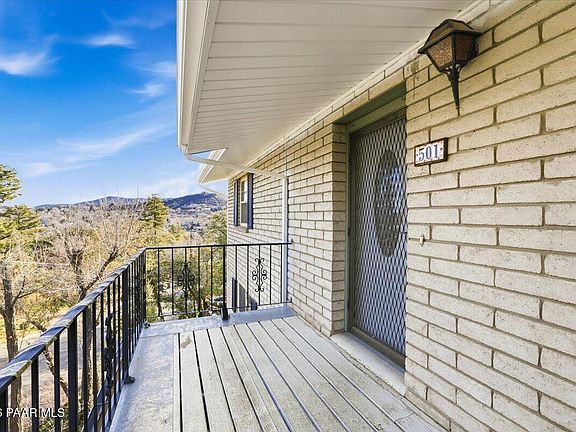 3rd image of 501 Mesa Dr