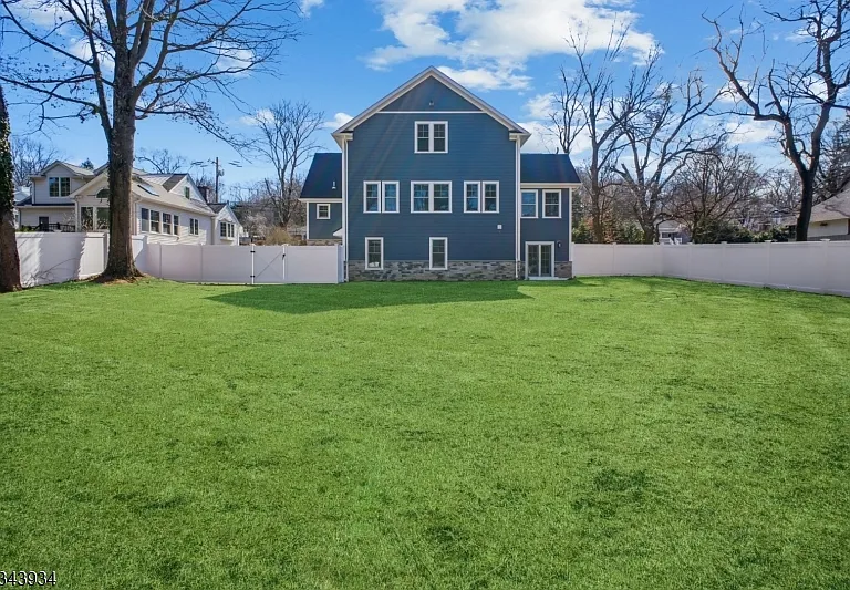 64 Meyersville Rd — Photo 2
