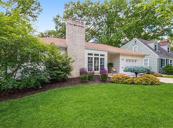 4th image of 5144 Clark Dr