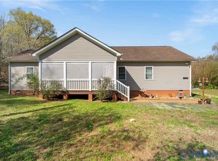 8840 Otterburn Rd, Amelia Court House, VA 23002