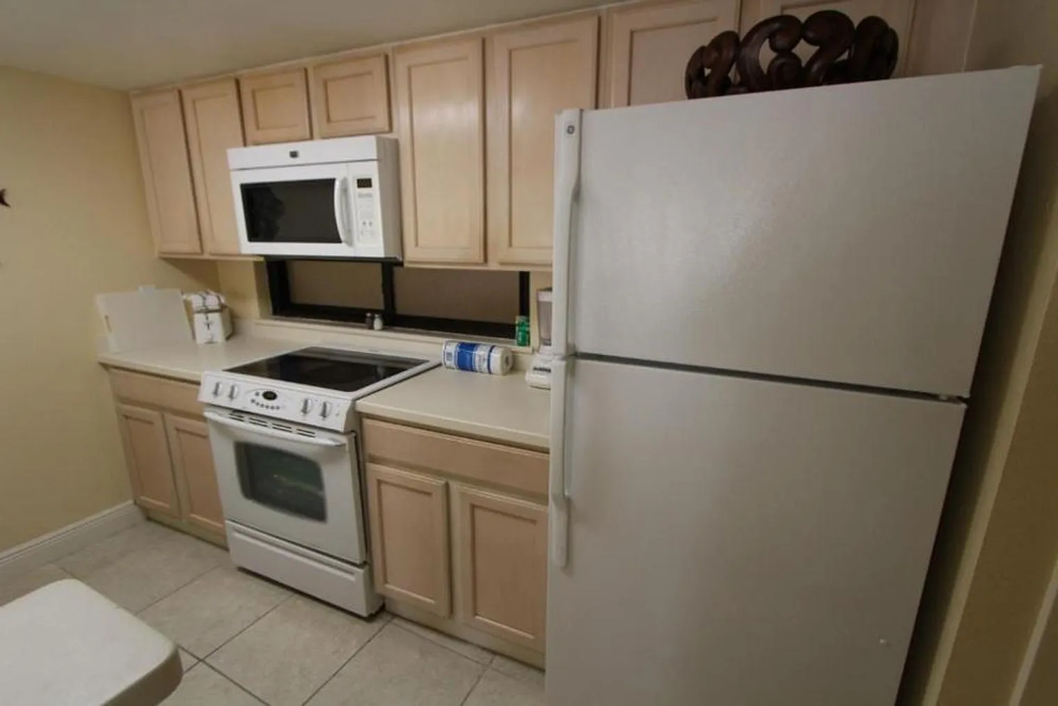 2 bed, 2.0 bath, 1140 sqft, $9,120 — Photo 4