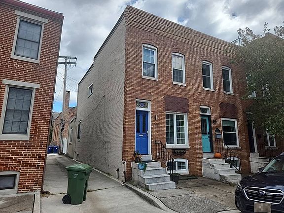 3rd image of 1205 S Ellwood Ave